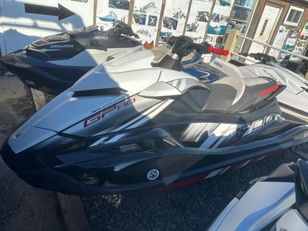 Yamaha-waverunner GP-HO image