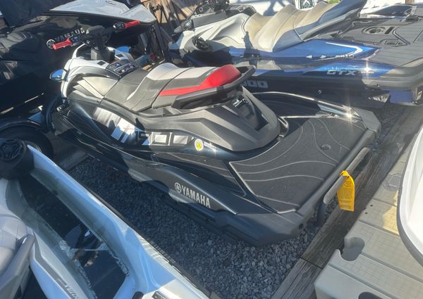 Yamaha-waverunner GP-HO image