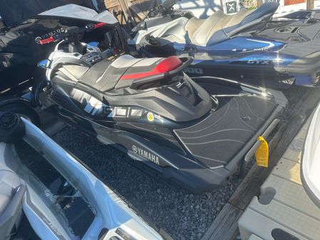 Yamaha-waverunner GP-HO image