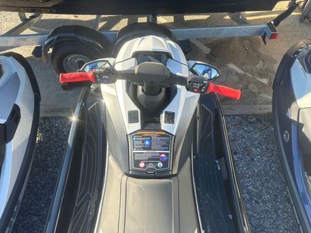 Yamaha-waverunner GP-HO image