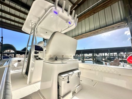 Ocean Runner 29 Center Console image