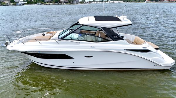 Sea Ray 320 Sundancer