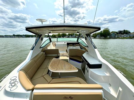 Sea Ray 320 Sundancer image