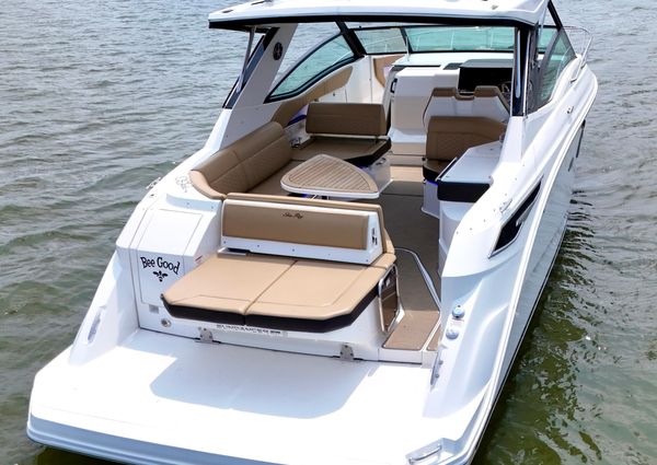 Sea Ray 320 Sundancer image