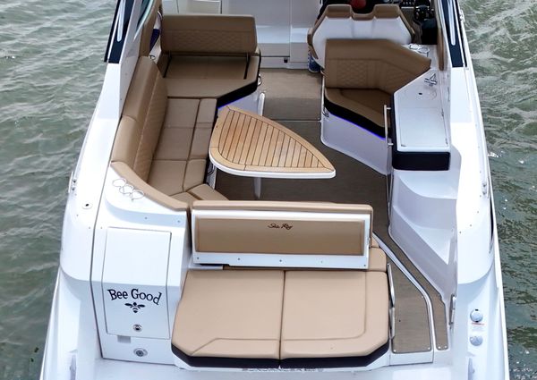 Sea Ray 320 Sundancer image