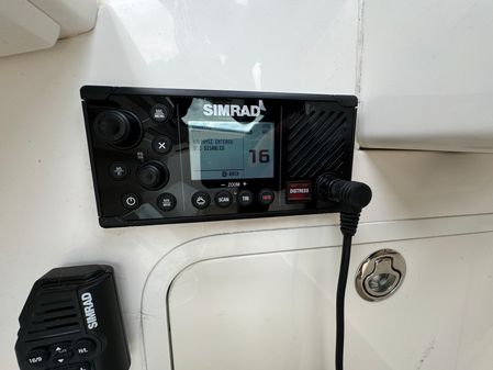 Sea Ray 320 Sundancer image