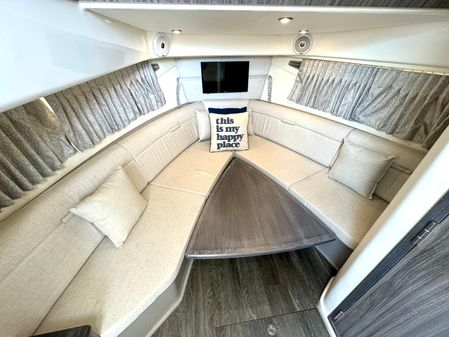 Sea Ray 320 Sundancer image