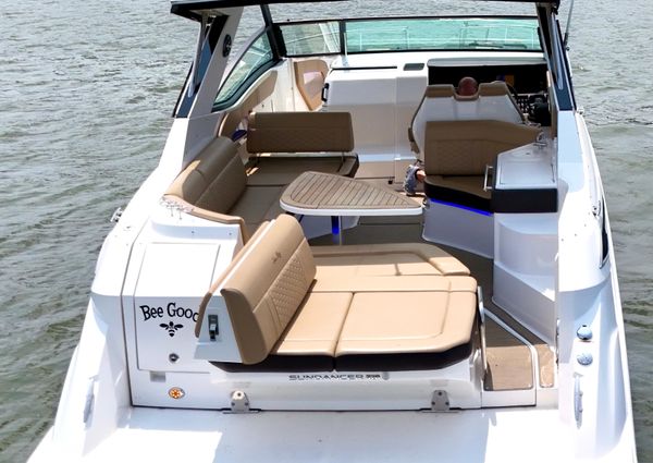 Sea Ray 320 Sundancer image