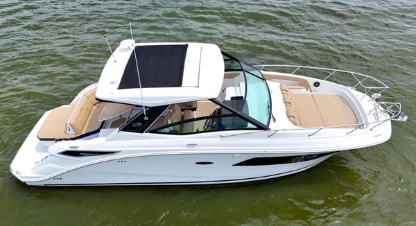 Sea Ray 320 Sundancer image