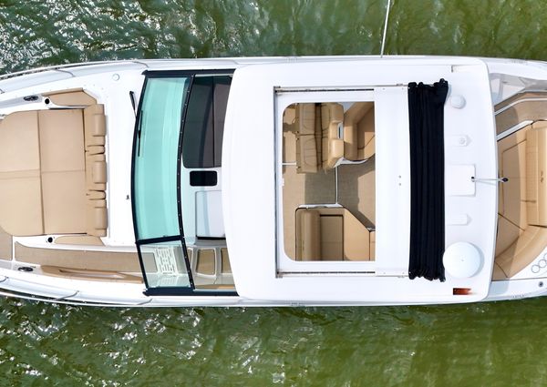 Sea Ray 320 Sundancer image