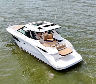 Sea Ray 320 Sundancer image