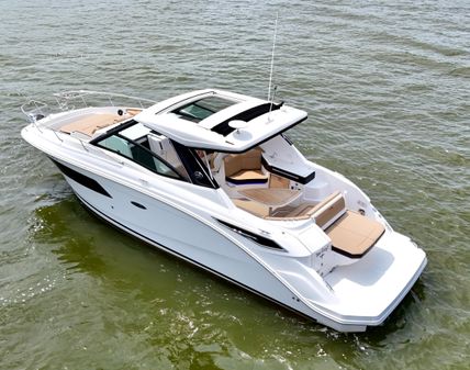 Sea Ray 320 Sundancer image