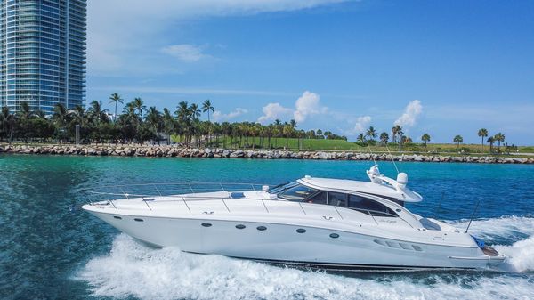 Sea Ray 680 Sun Sport