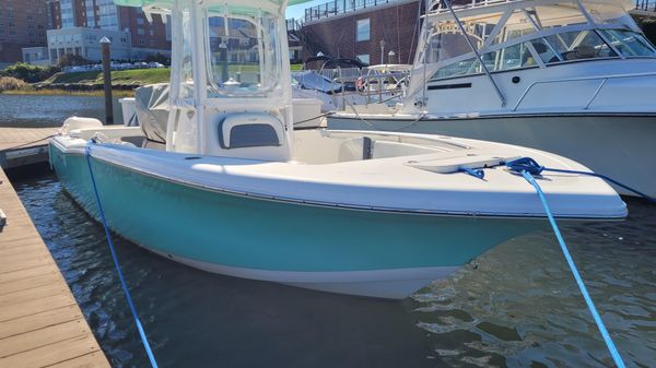 Tidewater 220 LXF