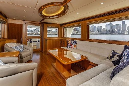 Outer-reef-yachts 700-720-MY image