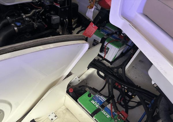 Sea Ray 350 SLX image