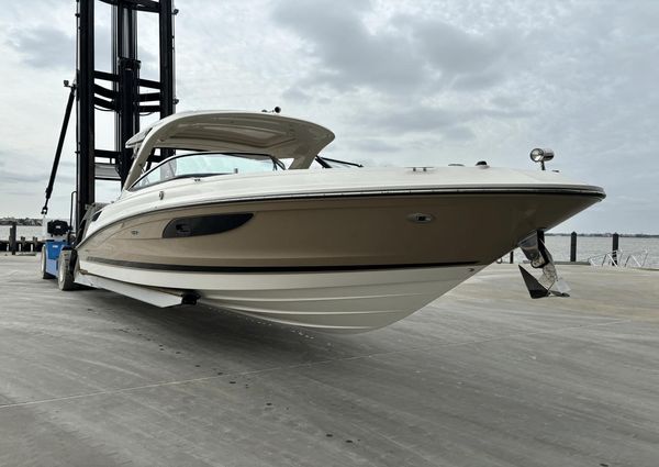 Sea Ray 350 SLX image