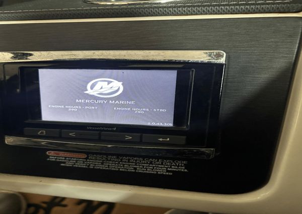 Sea Ray 350 SLX image