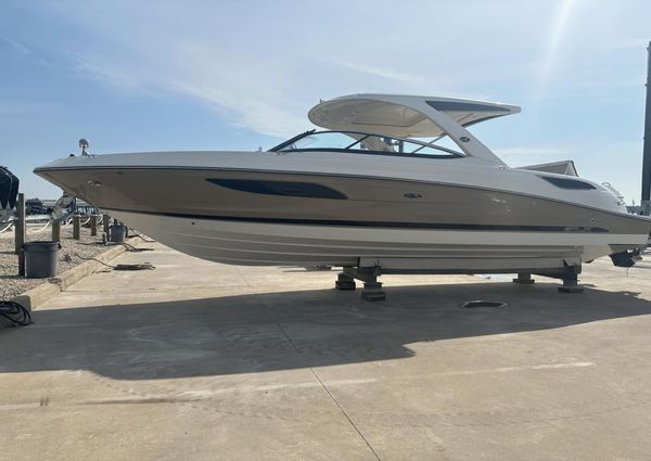 Sea Ray 350 SLX image