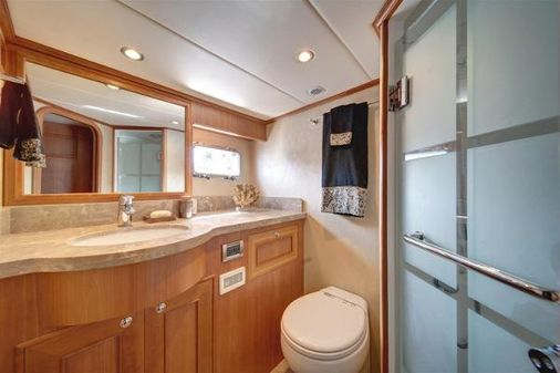 Outer-reef-yachts 720-740-DELUXBRIDGE-MY image