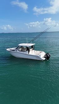 Boston Whaler 325 Conquest image