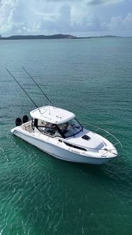 Boston Whaler 325 Conquest image