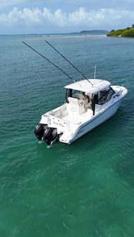 Boston Whaler 325 Conquest image