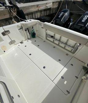 Boston Whaler 325 Conquest image