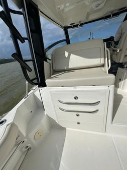 Boston Whaler 325 Conquest image