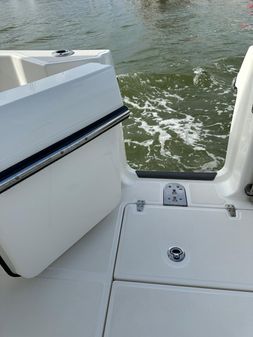 Boston Whaler 325 Conquest image