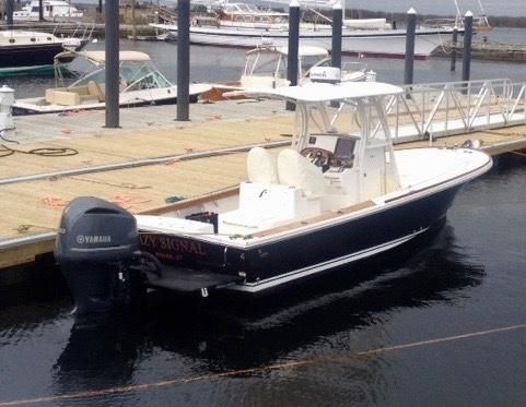 Hunt Yachts Surfhunter 25 CC - main image