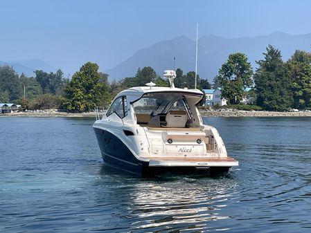 Sea Ray 350 Sundancer Coupe image