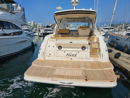 Sea Ray 350 Sundancer Coupe image