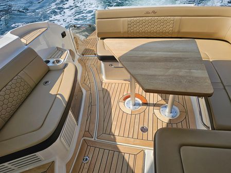 Sea Ray 350 Sundancer Coupe image