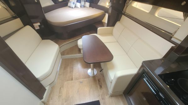 Sea Ray 350 Sundancer Coupe image