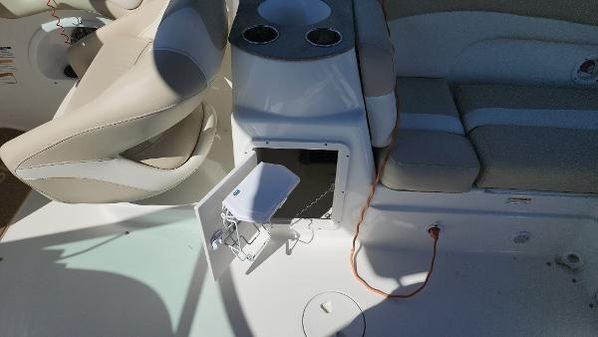 Nauticstar 243DC-SPORT-DECK image