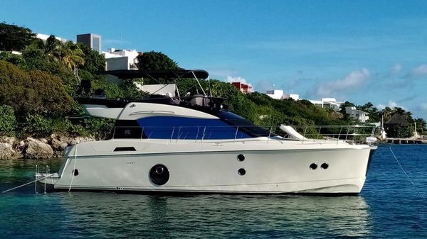 Monte Carlo Yachts MC5 