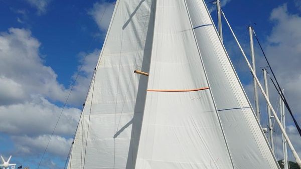 Beneteau 411