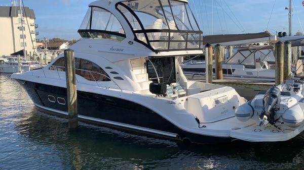 Sea Ray 52 Sedan Bridge