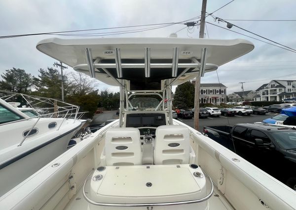 Boston-whaler 320-OUTRAGE image