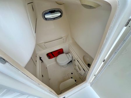 Boston-whaler 320-OUTRAGE image