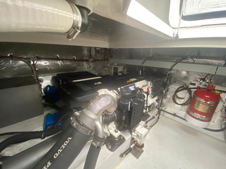 Cruisers Yachts 45 Cantius image