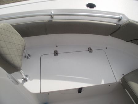 Sportsman Open 212 Center Console image