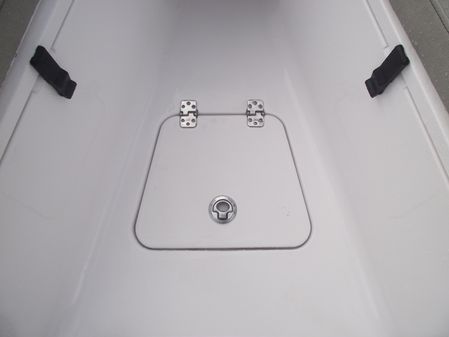 Sportsman Open 212 Center Console image