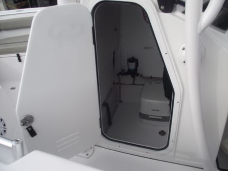 Sportsman Open 212 Center Console image