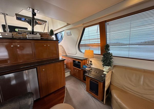 Carver 570 Voyager Pilothouse image