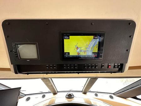 Carver 570 Voyager Pilothouse image