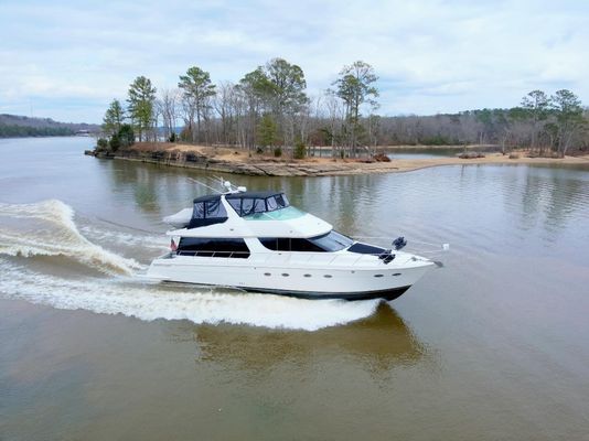 Carver 570 Voyager Pilothouse - main image