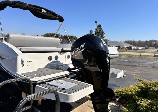 Bayliner DECKBOAT-DX-2000 image