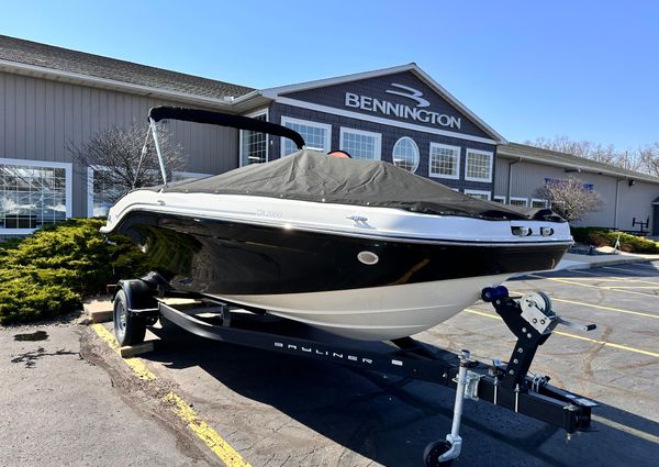 Bayliner DECKBOAT-DX-2000 image